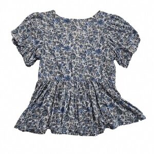 Floral Blue and White Women's Short Sleeve Top